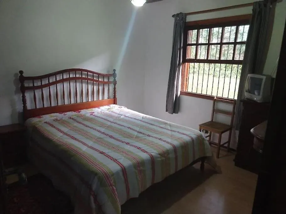Casa de Férias Suites Para Ate 05 Pessoas Ao Lado Do Capivari Campos do Jordão Brasil