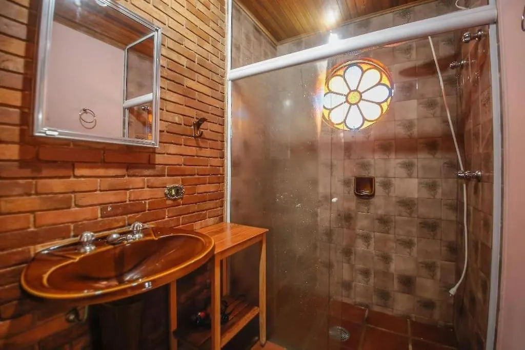 Suites Para Ate 05 Pessoas Ao Lado Do Capivari Campos do Jordão Brasil